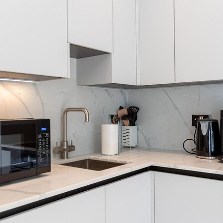 3 Bedroom Flat With Terrace In Central Лондон Экстерьер фото