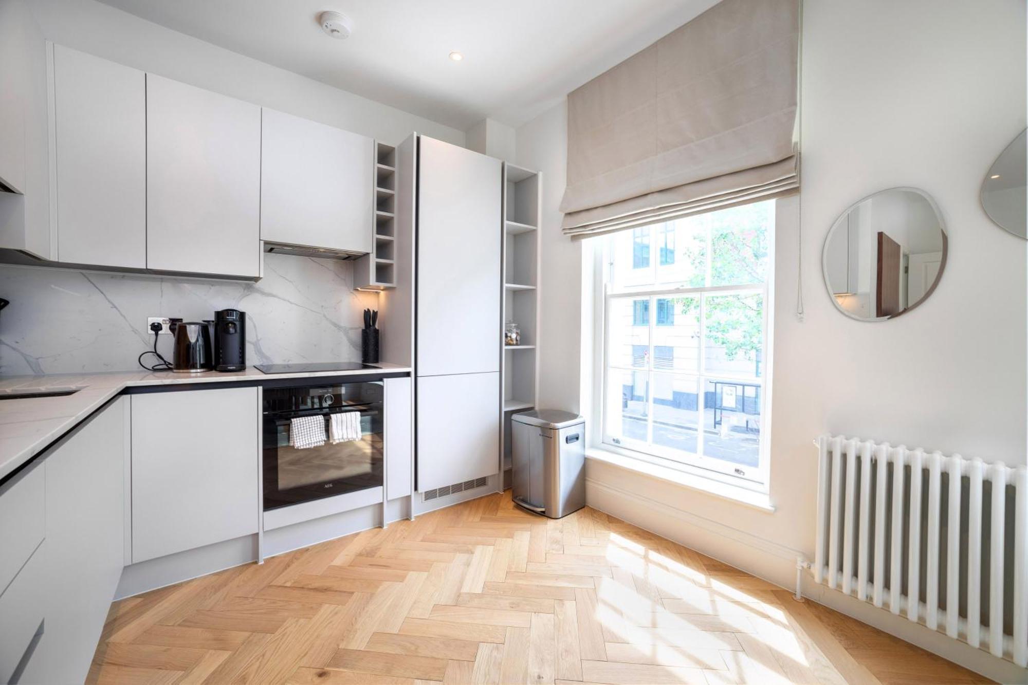 3 Bedroom Flat With Terrace In Central Лондон Экстерьер фото