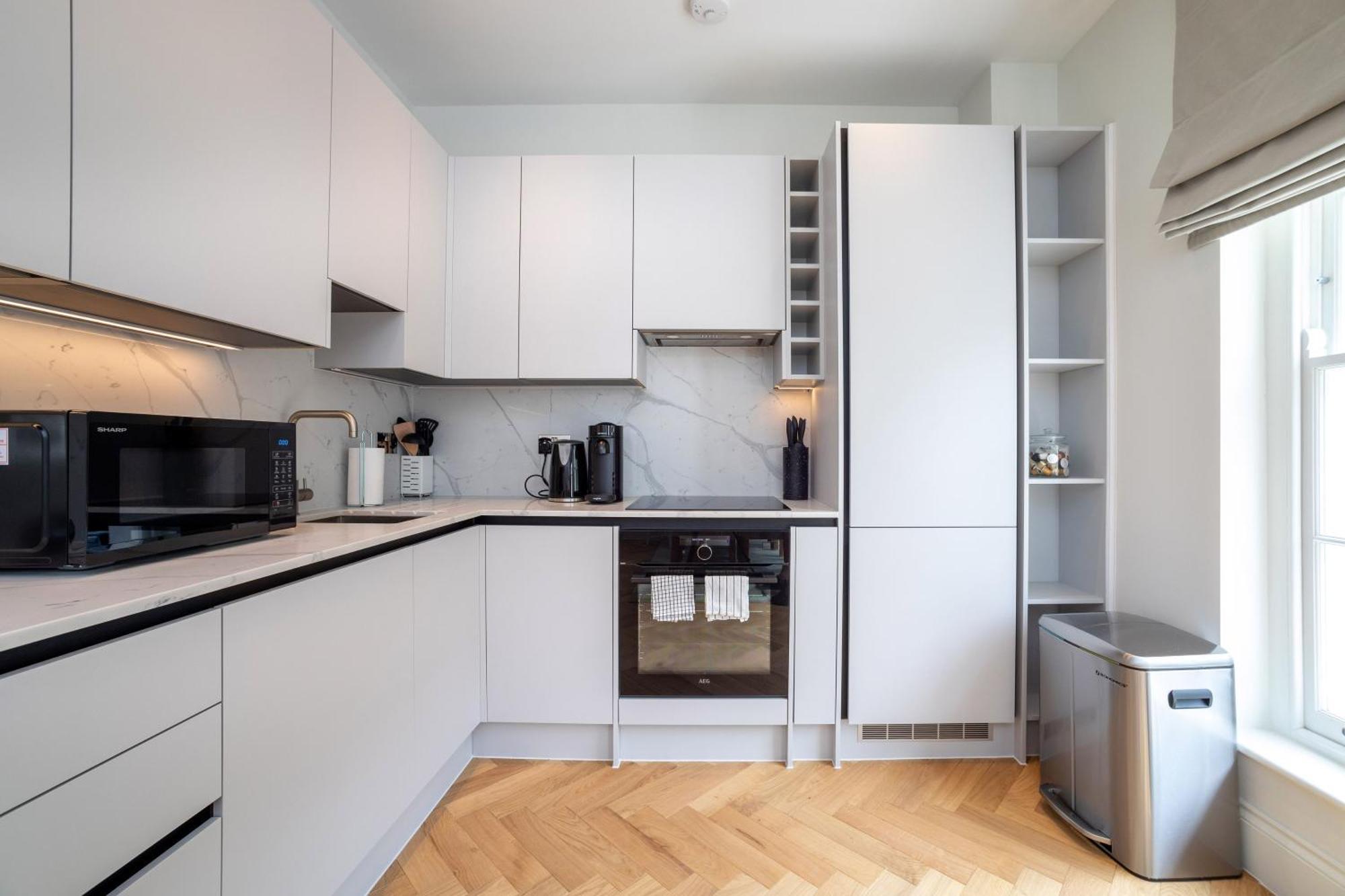 3 Bedroom Flat With Terrace In Central Лондон Экстерьер фото