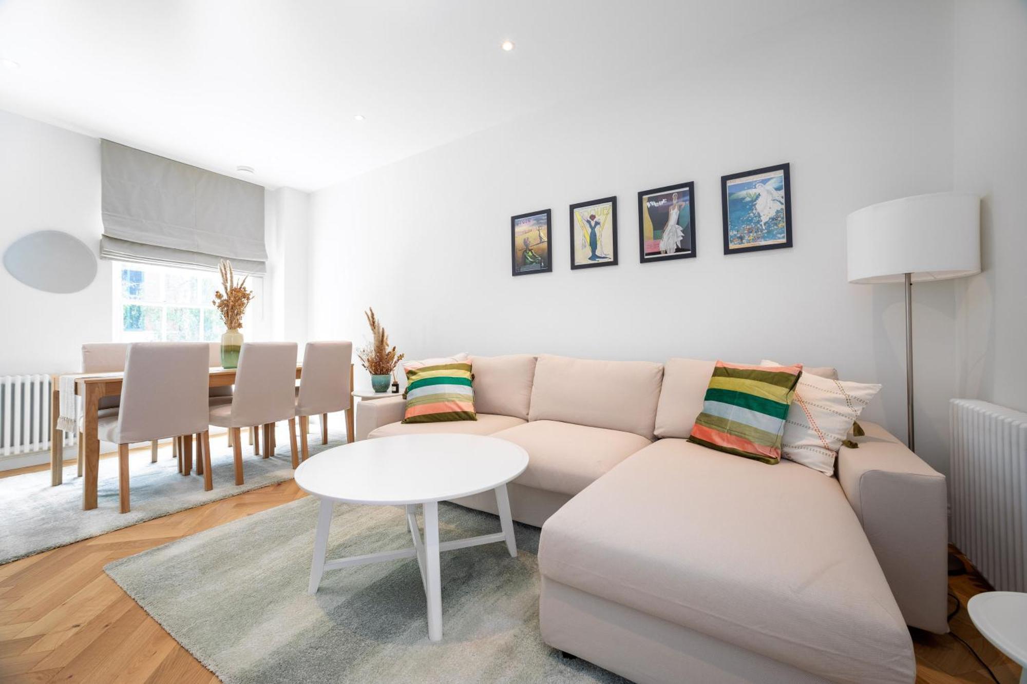 3 Bedroom Flat With Terrace In Central Лондон Экстерьер фото